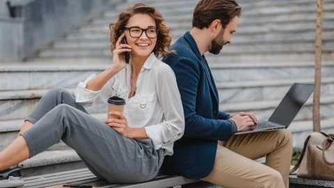 Експерти пояснили, чому успішні люди частіше змінюють роботу: справа не лише у зарплаті