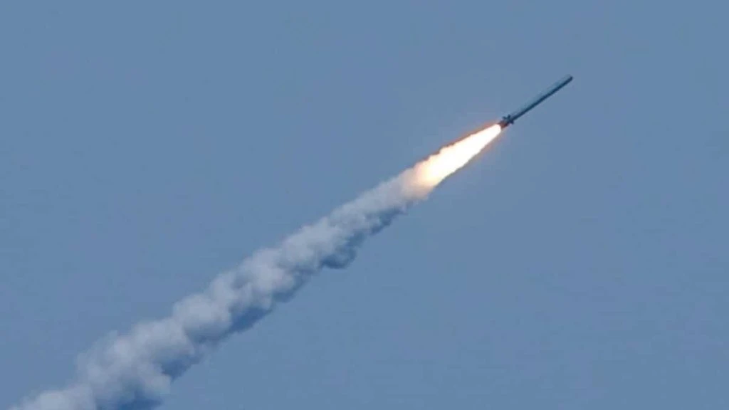 Три хвилі балістики по Києву: Зеленський розповів, скільки ракет вдалося збити